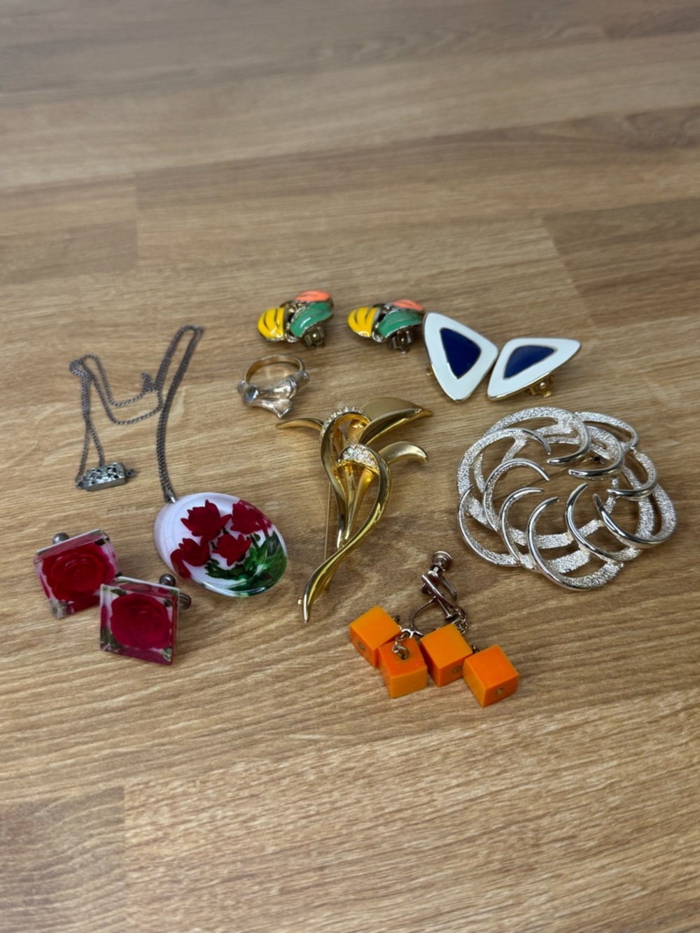 Vintage Jewelry Lot MCM 70 80s 90s Sarah Coventry Brooch Ring Earrings Necklace